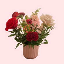 Load image into Gallery viewer, Valentine's Day Arrangement Pre-order