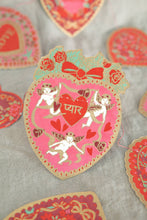 Load image into Gallery viewer, Valentine&#39;s Sewn Garland
