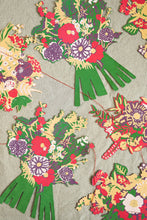 Load image into Gallery viewer, Bouquet Sewn Garland

