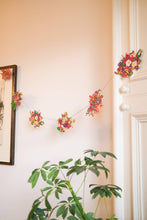 Load image into Gallery viewer, Bouquet Sewn Garland
