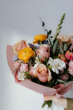 Load image into Gallery viewer, Large Hand-tied Bouquet
