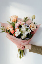 Load image into Gallery viewer, Medium Hand-tied Bouquet
