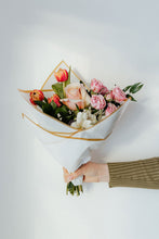 Load image into Gallery viewer, Small Hand-tied Bouquet
